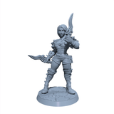 Vivica Shadowstrike | Dagger | Female Rogue miniature for Tabletop games like D&D and War Gaming| Dungeons and Dragons Mini | RN estudio